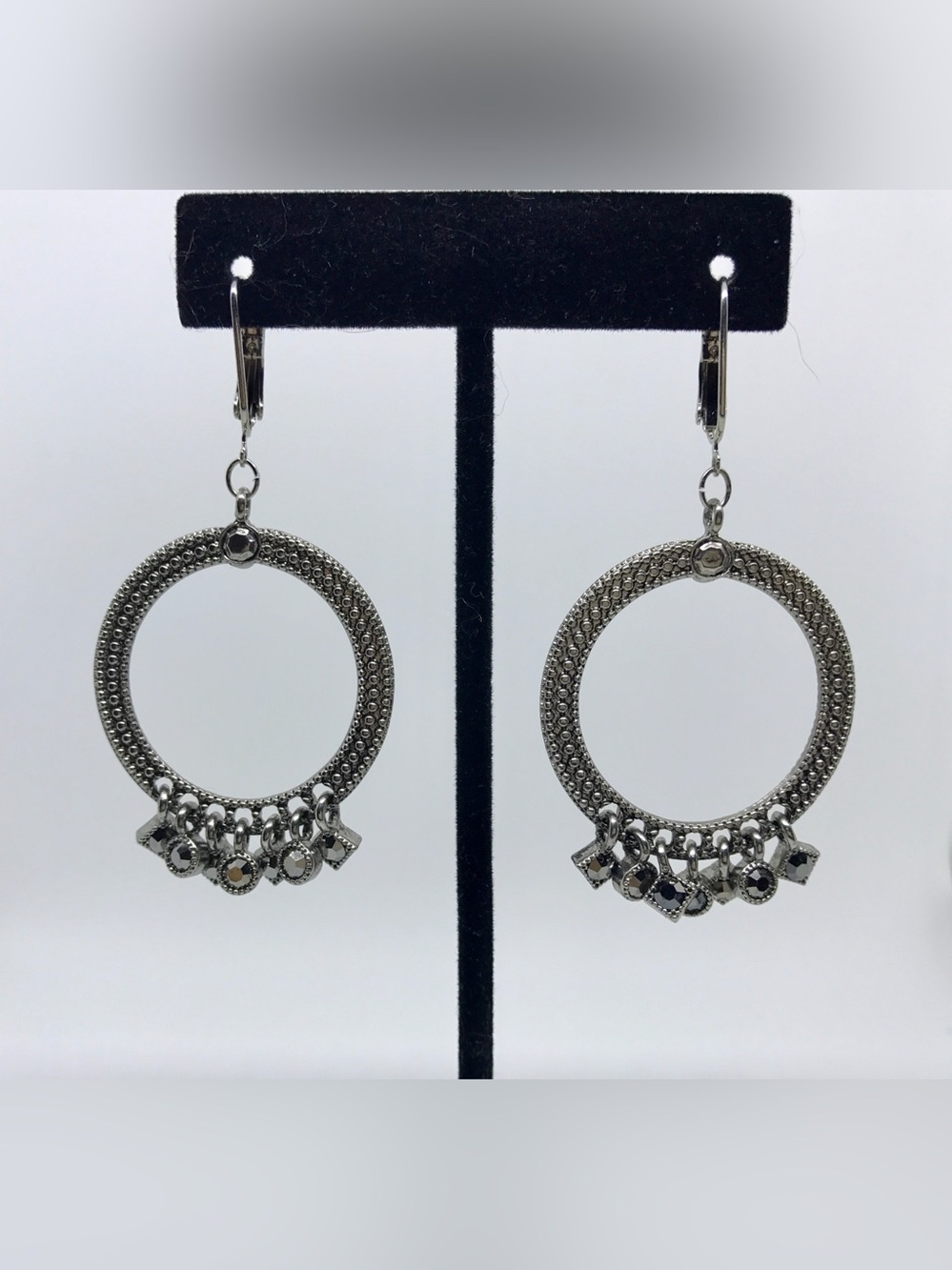 NWOT Premier Designs Silver-Tone Textured Hoop Earrings with Hematite Accents